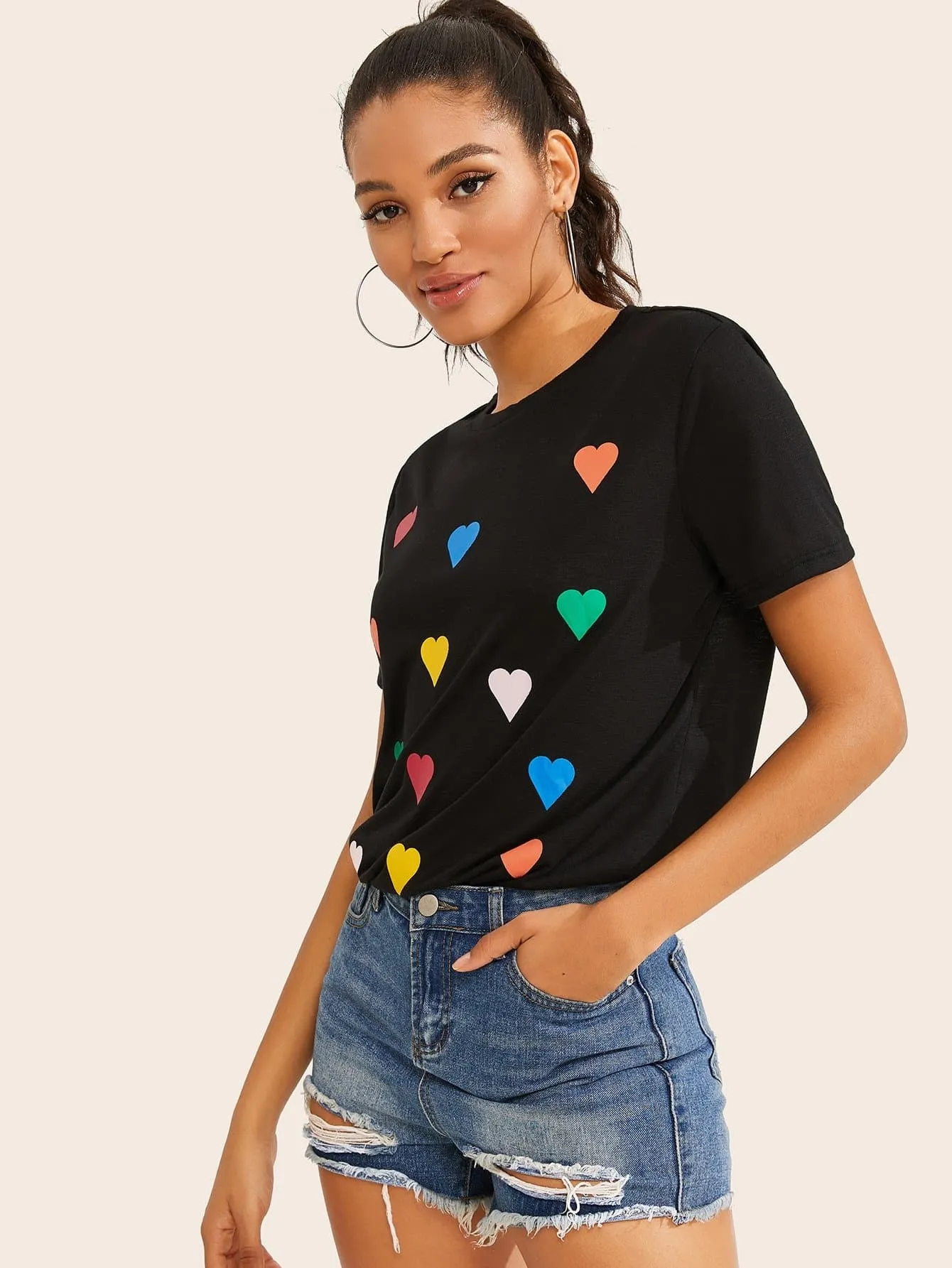 Black Round Neck Heart Print Tee T-Shirt